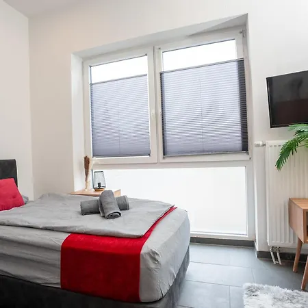 Serviceroom24 - 3 In Hoch Wlan - Smart-tv - 24-7 Check-in Und Kueche Apartment *