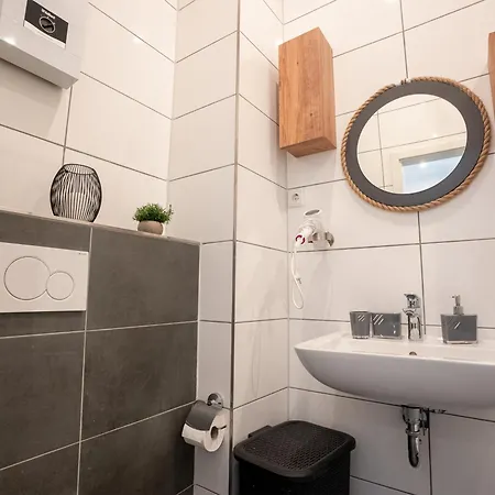 Serviceroom24 - 3 In Hoch Wlan - Smart-tv - 24-7 Check-in Und Kueche Apartment Recklinghausen